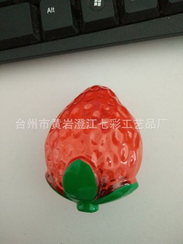 光影魔术师 塑料彩灯的艺术演变
